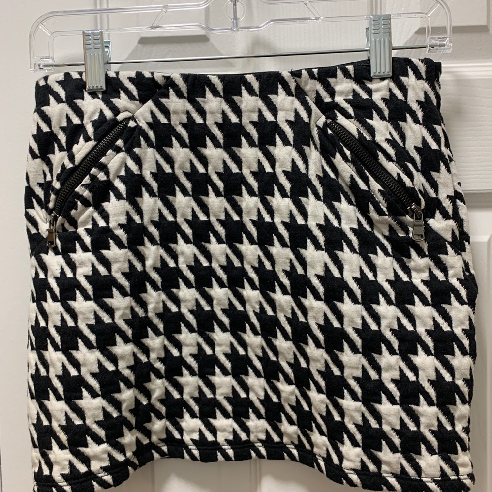 Houndstooth Zara mini skirt size S